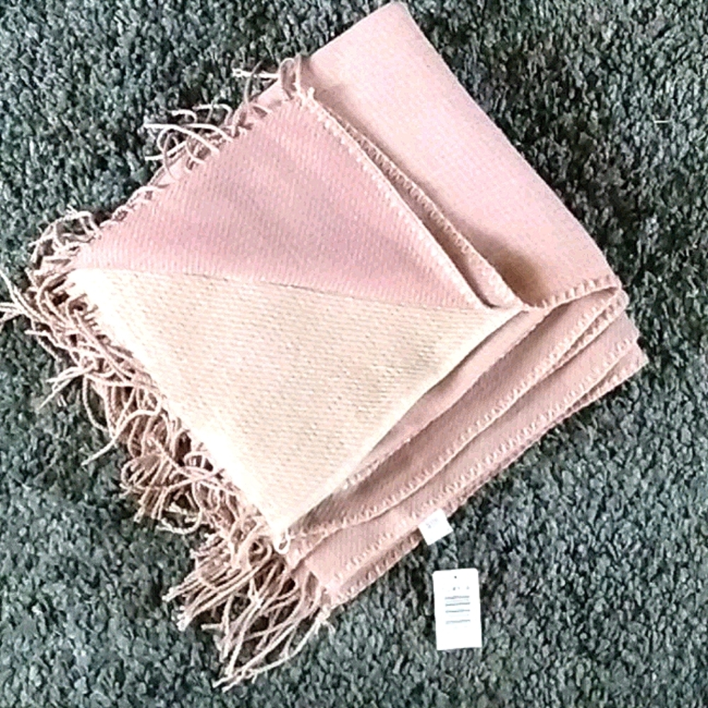 Poncho - Picture 3 of 4
